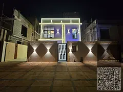 With a swimming pool, registration fees included, super deluxe finishing, two floors and a roof