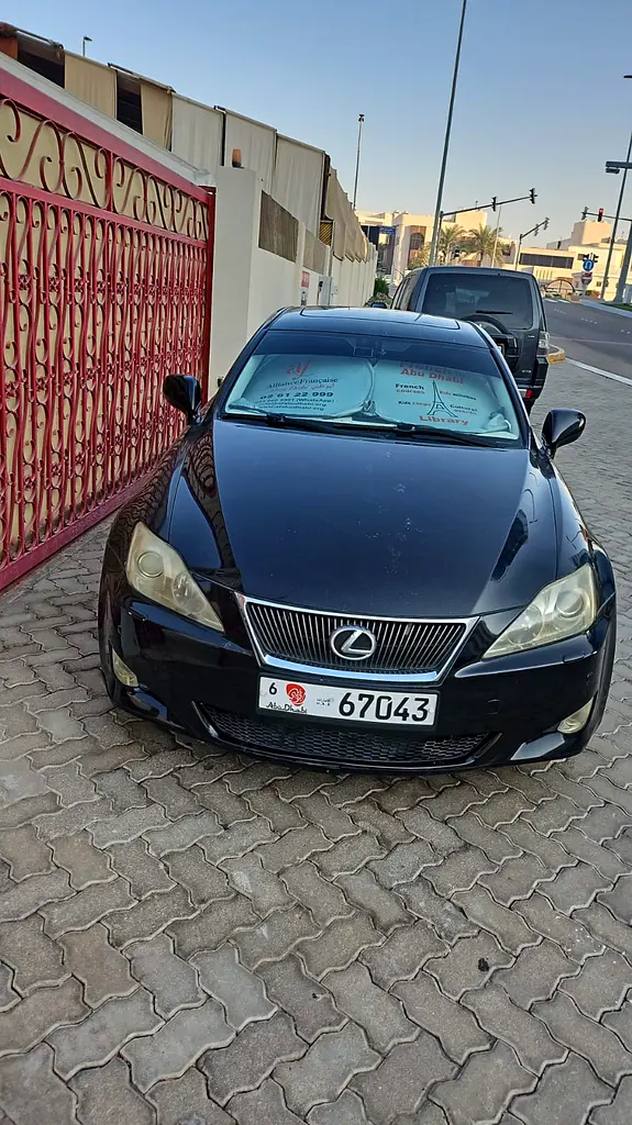 Lexus IS-Series 2008 — photo 1 of 7