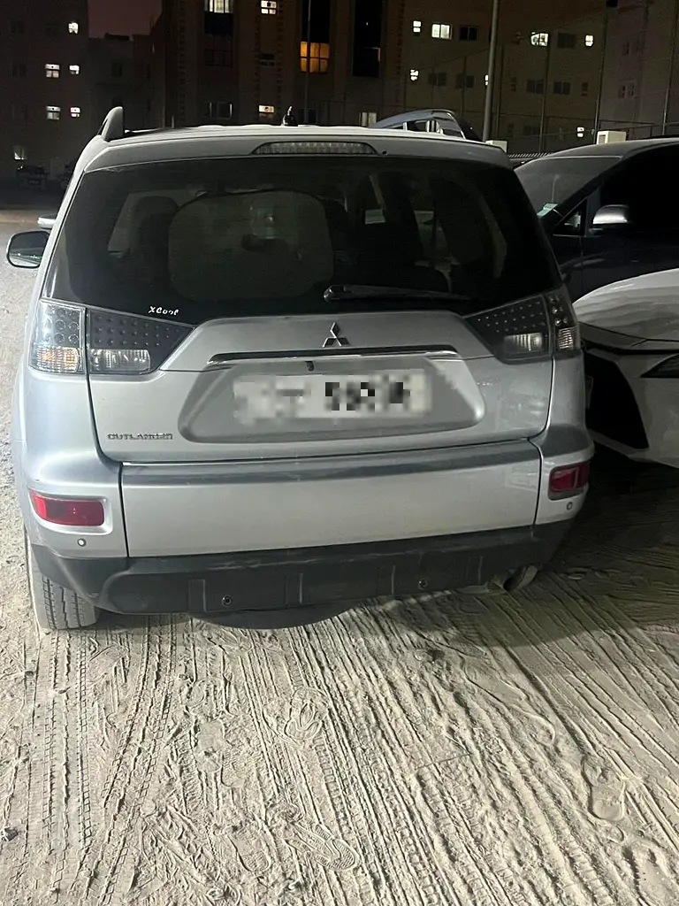 Mitsubishi Outlander 2013 — photo 1 of 5