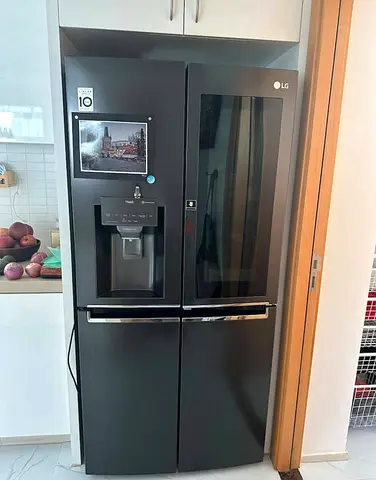 LG  instaview Latest Model Frunch 4 Door Fridge Freezer Same like new condition