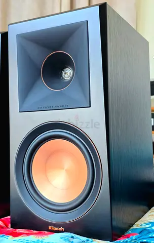 Klipsch RP-600m Speakers (Like New)