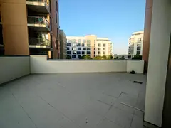 Spacious 1 bed +study|with Huge Terrace| Woroud 1