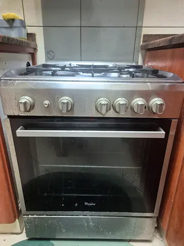 Burner Whirlpool brand with oven for sale