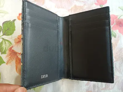 Dior wallet
