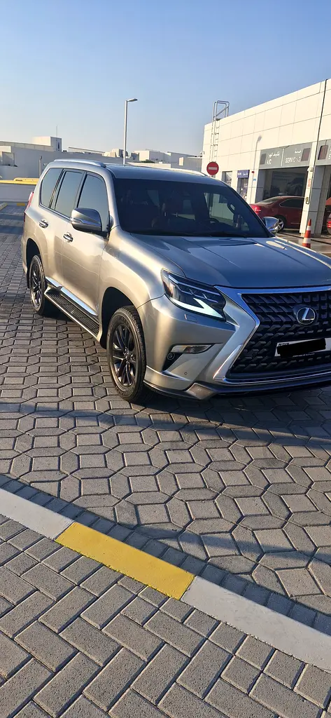 Lexus GX-Series 2023 — photo 1 of 9