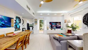 Unique and Renovated | 1 bed study | Low Floor