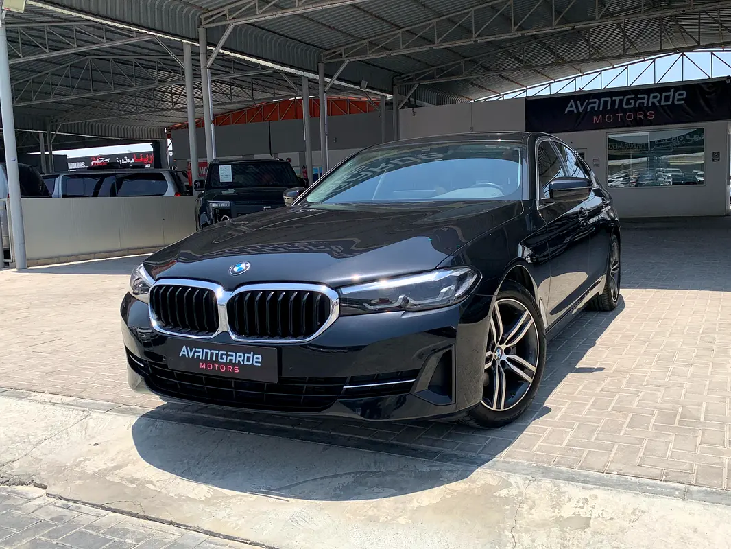 BMW 5-Series 2022 — photo 1 of 19