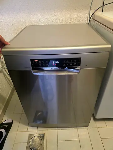 Bosch series 6 Dishwasher almos New Condition