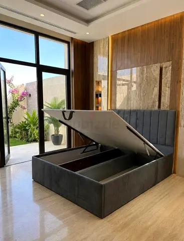 Modern Upholstered Ottoman Storage Bed Frame