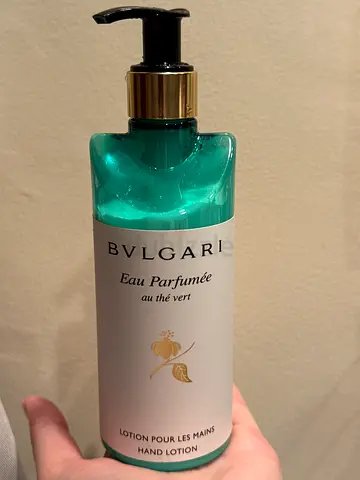 Bvlgari Eau Parfumée Au Thé Vert Hand Lotion - 250ml (gently used)