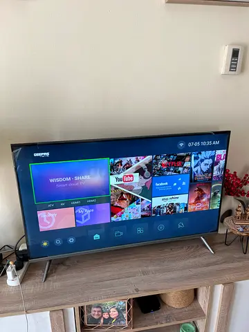 43 inch LED Smart TV in good working condition