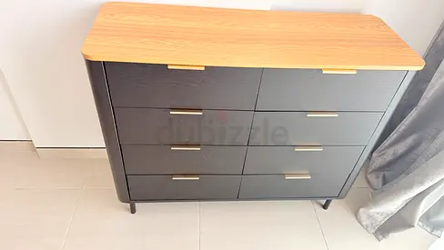 Modern 8-Drawer Dresser with Oak Top - Good Condition