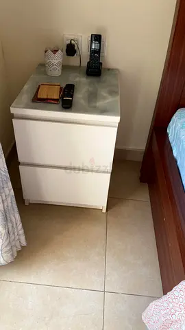 IKEA 3-drawer bedside table in white - good condition