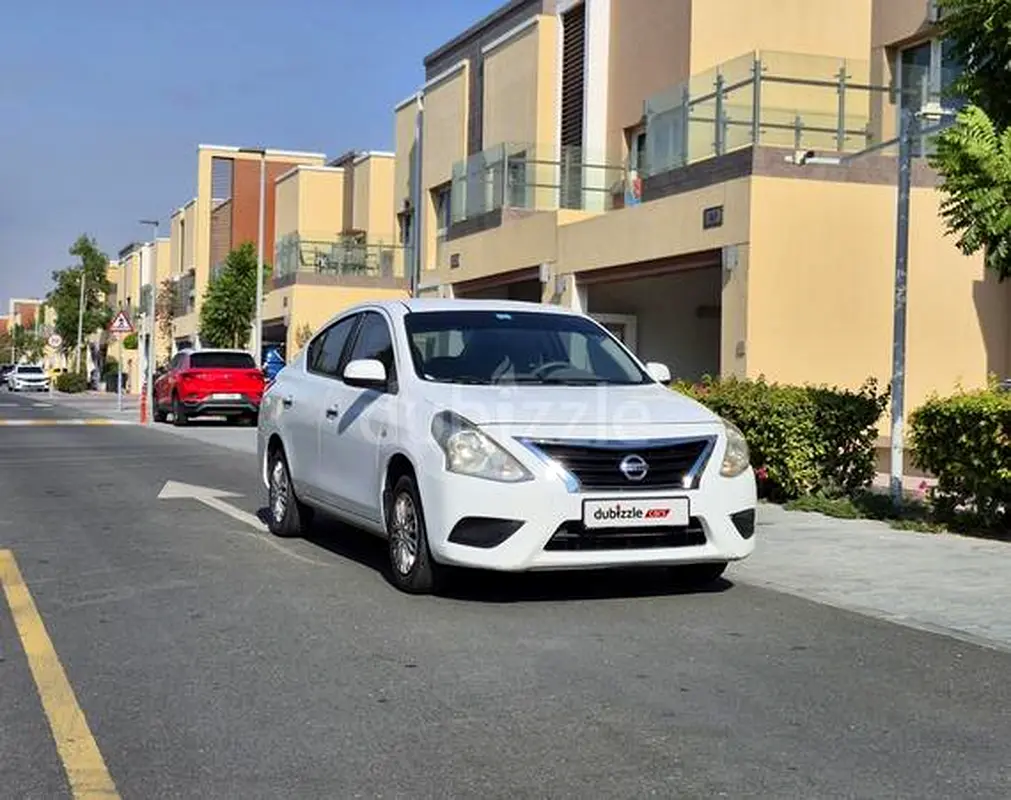 Nissan Sunny 2020 — photo 1 of 14