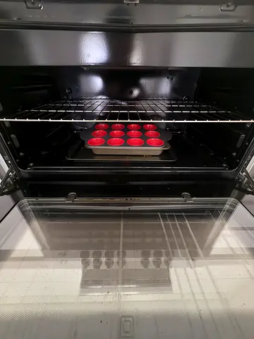 Gas Oven in Good Working Condition