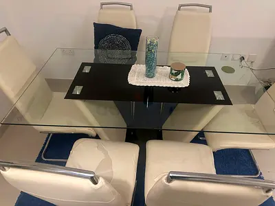 Used Dining table with 6 Chairs