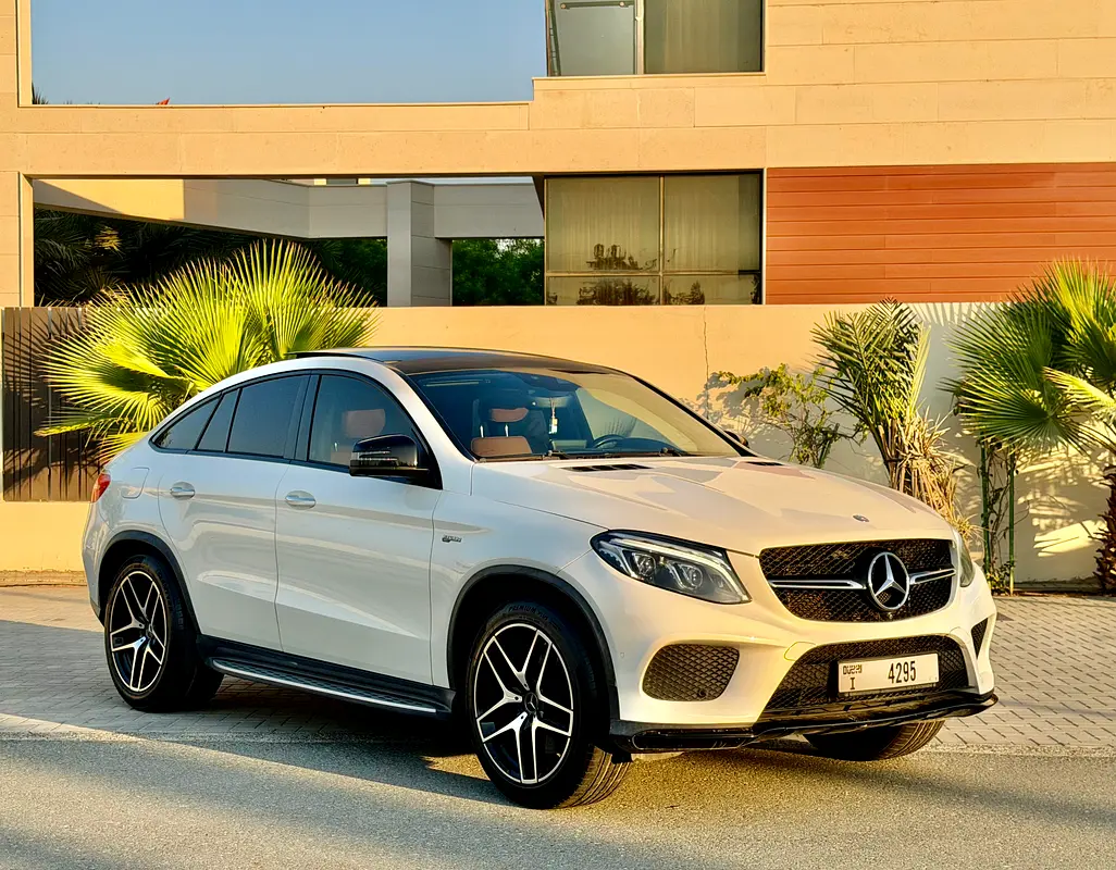 Mercedes-Benz GLE Coupe 2017 — photo 1 of 10