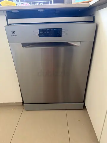 Electrolux stainless steel built-in dishwasher - 2 year warranty