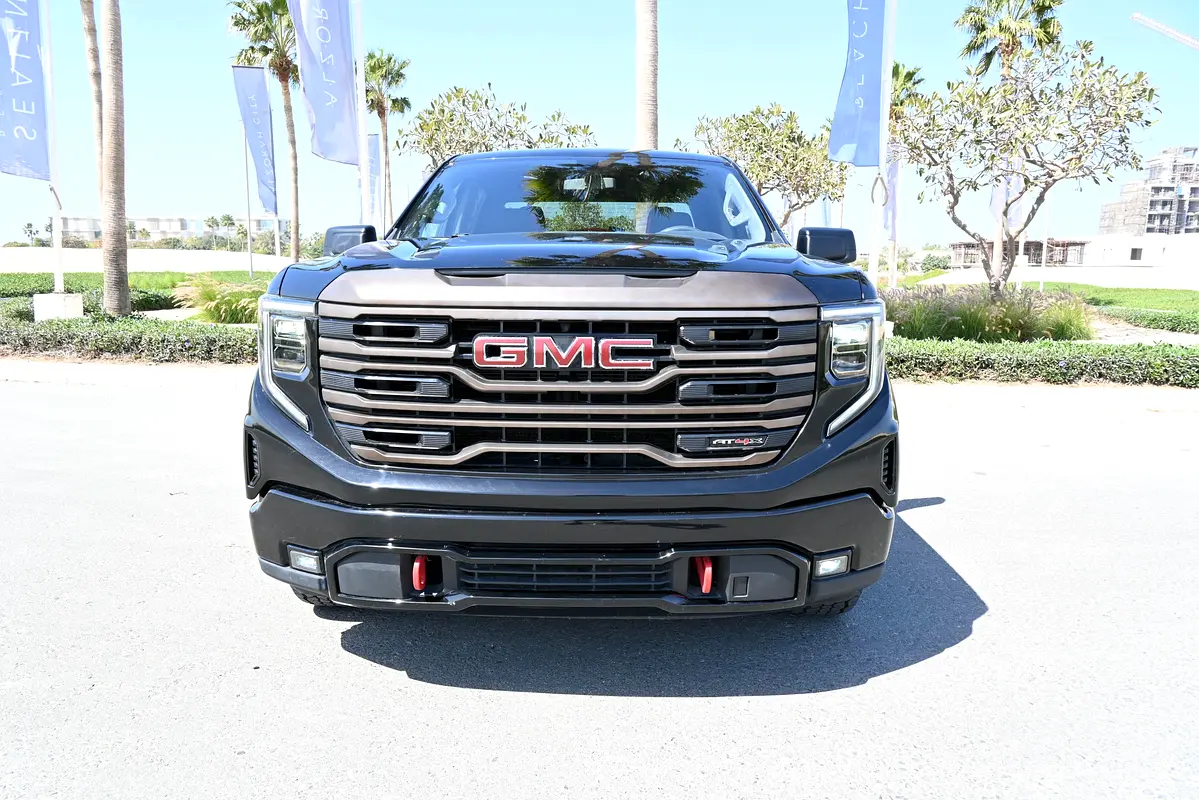 GMC Sierra 2021 — photo 1 of 20