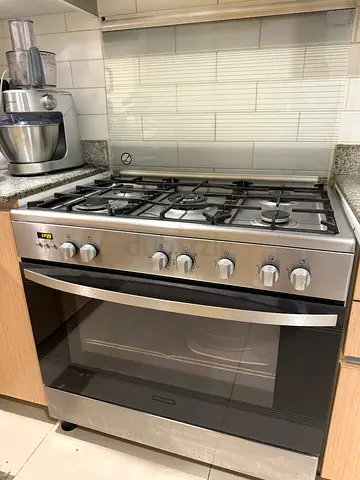 Frigidaire 90cm 5-Burner Dual-Fuel Range Cooker
