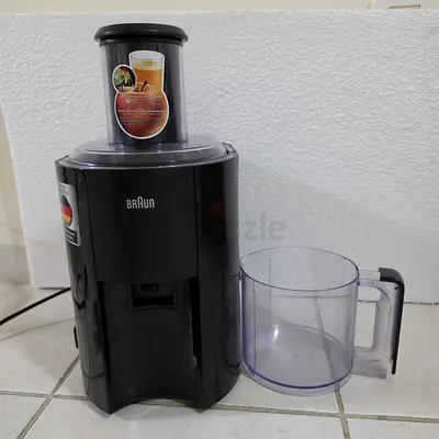 Braun Juicer / Citrus Press with Detachable Pulp Container - Good Condition