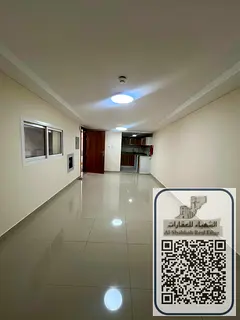 Large, separate kitchen studio apartment in a new tower near the Chinese market, directly on the Dub