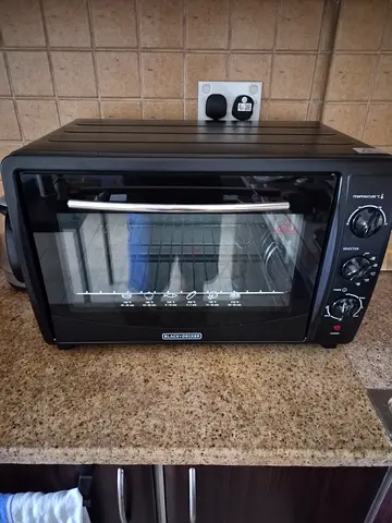 Black  Decker Oven for Sale - Must Sell Before 18 July
