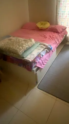 IKEA bed with 1 drawer and mattress size 140x 200 cm
