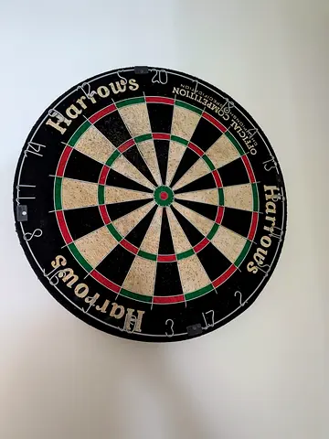 Harrows Competition Standard Bristle Dartboard - Good Condition