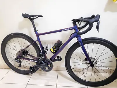 Cervelo C5 Di2 Carbon Disc Road Bike Size: Small