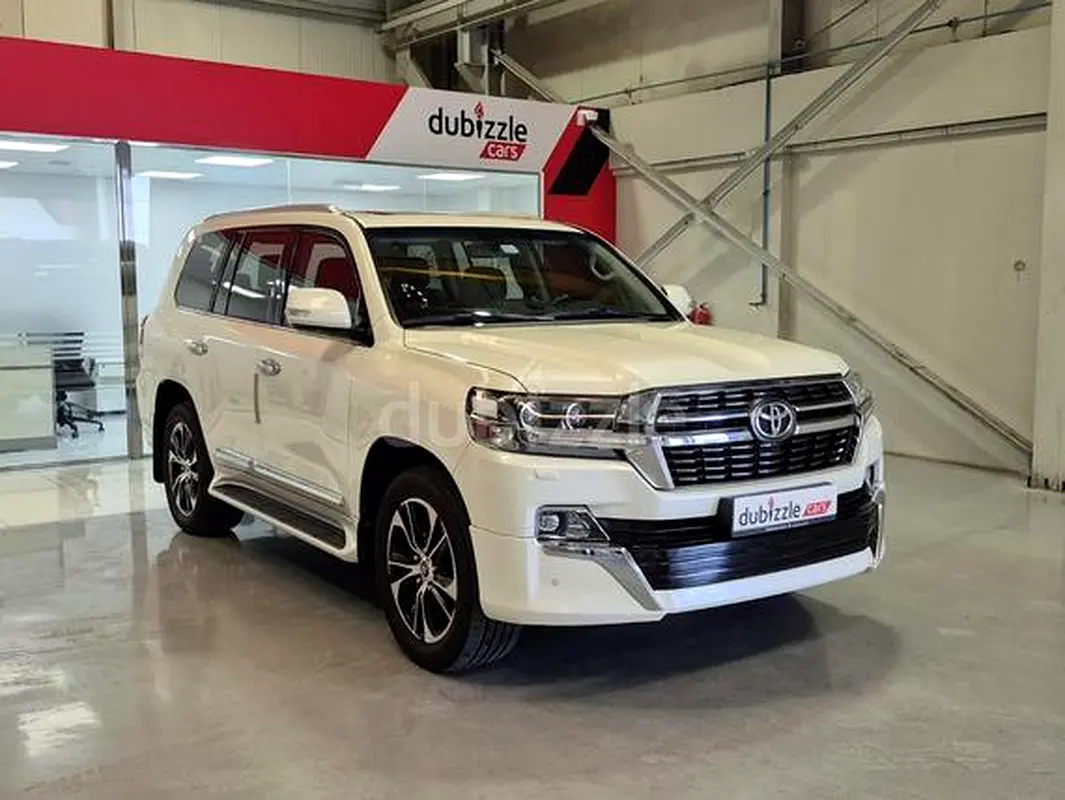 Toyota Land Cruiser 2021 — photo 1 of 16