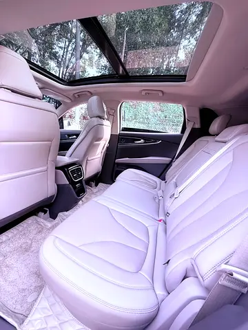2023 Lincoln NAUTILUS 照片 14