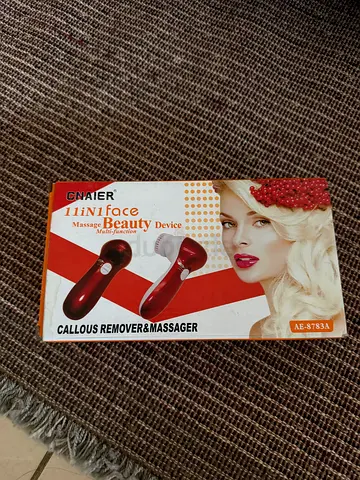 Gnaier 3-in-1 Beauty Callous Remover  Facial Brush - New in Box