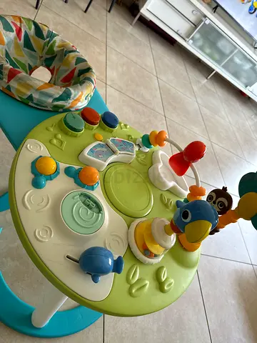 Baby activity play table/exersaucer with toys/music/light/playtime/very good interactive