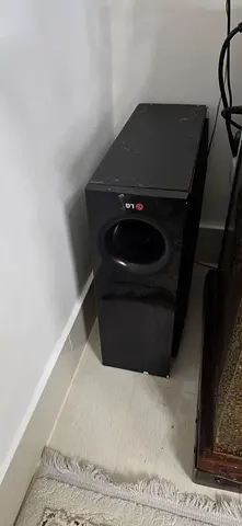 LG Home Theater System Subwoofer 5.1 with DVD  blueray player - Good Working Condition