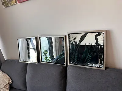 Mirror wall accent 3 paintings