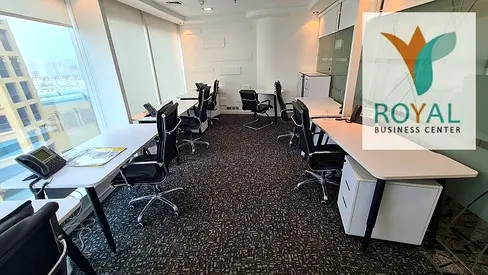 مكتب ذو مساحة وإطلاله رائعه شامل جميع الخدمات