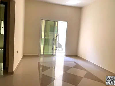 للإيجار شقة مميزة  بتصميم عملي وموقع ممتاز ، مناسبة للأفراد أو الأزواج الباحثين عن الراحة والخصوصية.