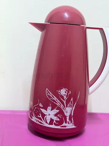 Used Vacuum Flask / Thermos - 1.5L, red floral