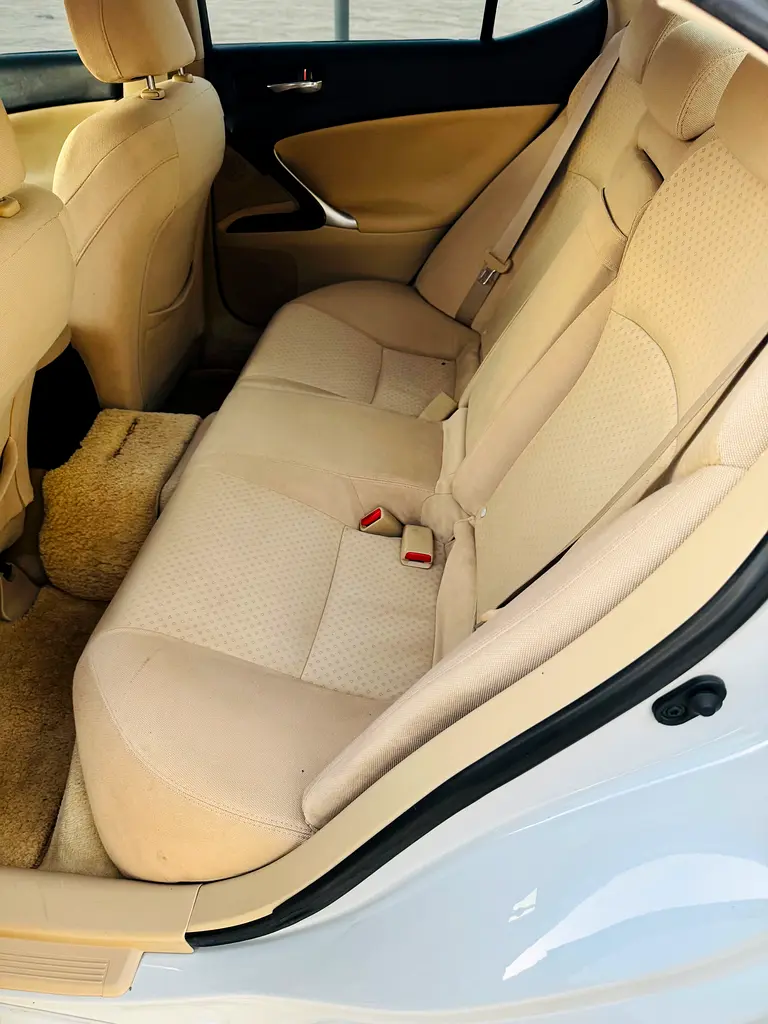 Lexus IS-Series 2007 — photo 1 of 5