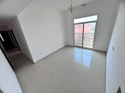 2 bathrooms | Balcony | Built-in wardrobes | Central gas | Central air conditioning | Prime location