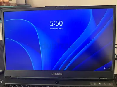 Laptop lenovo  Legion 5 15IMH05H, Intel Core i7-10750H, 32GB like new