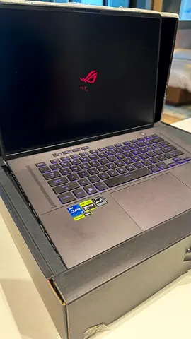 ASUS ROG Zephyrus G16 i7-13620H | 16GB | 512GB | RTX 4060 | 165Hz