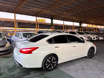 2017 Nissan ALTIMA — фото 9