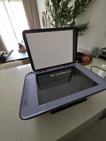 Portable flatbed scanner with lid - gently used
