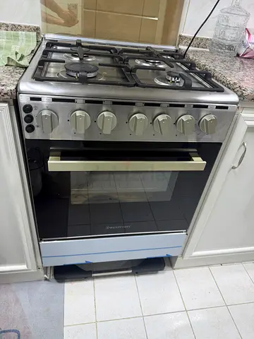 Stainless Steel 5-Burner Gas Cooker with Electric Oven - Good Condition