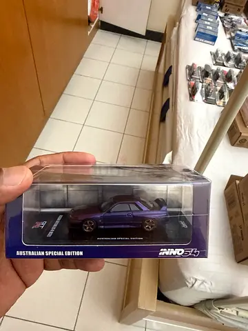 Inno64 Nissan skyline gt-r Australian special edition