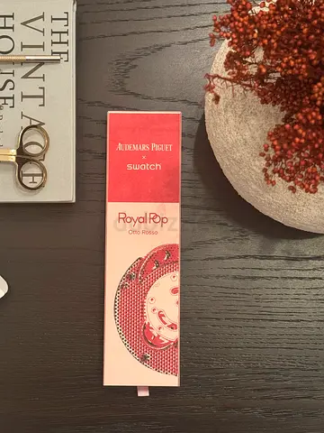 Swatch Royal Pop