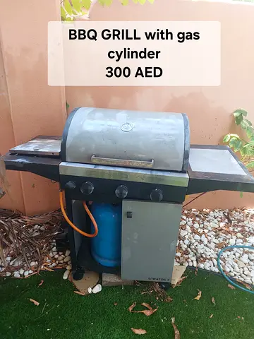 BBQ grill with Gas cylinder