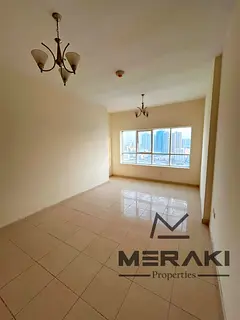 A fantastic studio at a really great price for cash sale, also with a fully open view, private parki
